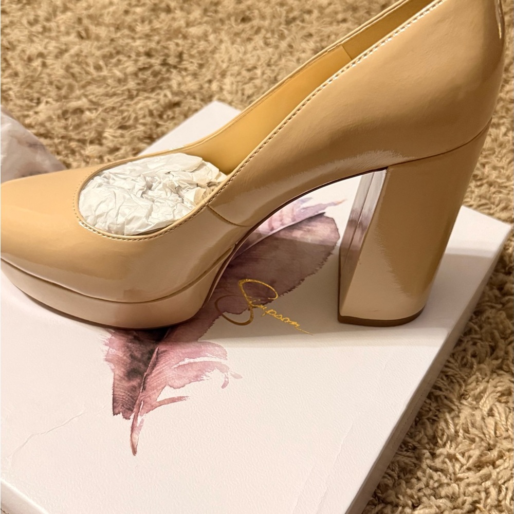 NEW Jessica Simpson Cream Block Heel PumpsNEVER USED